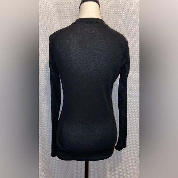 Women’s Patagonia Underwear base-layer black long sleeves V neck size medium - Picture 11 of 14